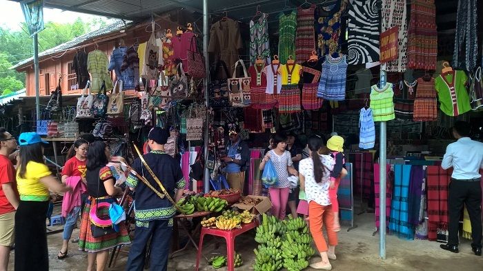 khám phá bản Lác khám phá bản Lác