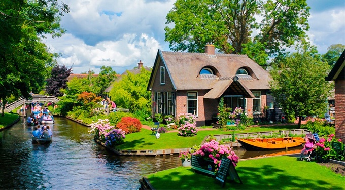 Làng cổ Giethoorn Làng cổ Giethoorn