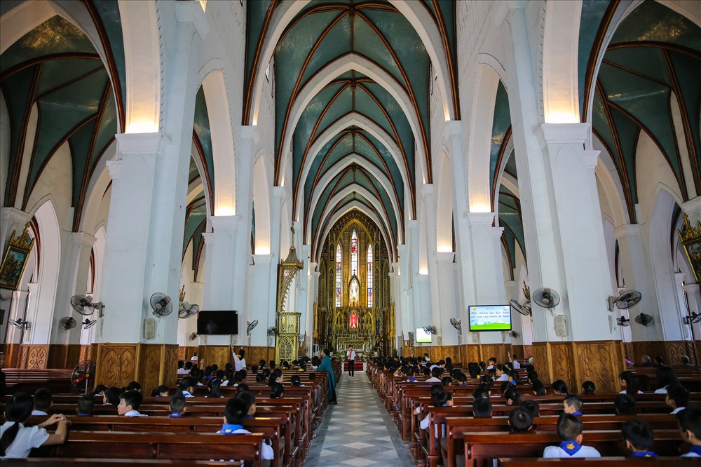 Kiến trúc độc đáo của nhà thờ Sở Kiện
