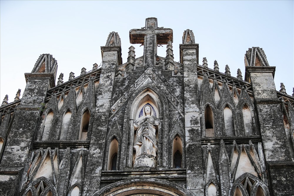 Kiến trúc độc đáo của nhà thờ Sở Kiện