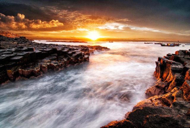 Vẻ đẹp kỳ thú của Ghềnh Đá Đĩa Phú Yên