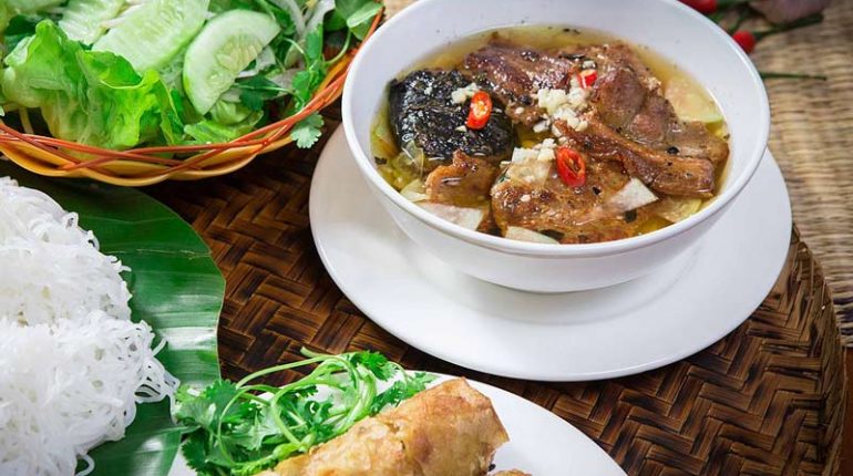 Quán Bún Chả và Bánh Đa Cá Rô Linh Chi