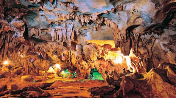 Về Hà Nam, đến khu danh thắng Ngũ Động Sơn