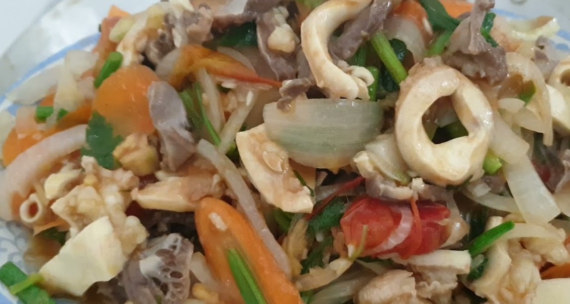 Cuống tim bò xào cần tỏi Cuống tim bò xào cần tỏi