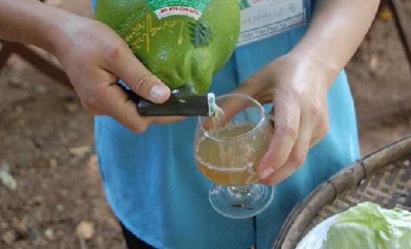 Rượu bưởi miền Tây - 260k/chai 