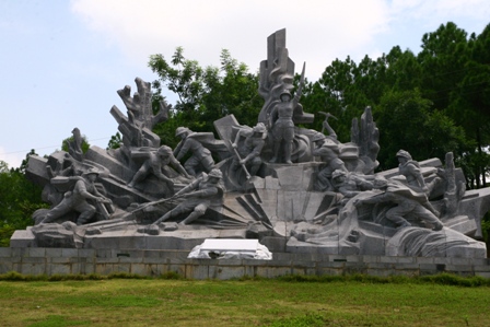 Tour Thiên Cầm - Ngã 3 Đồng Lộc 4 ngày 3 đêm